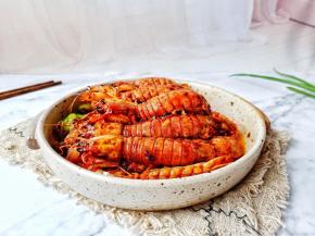 香辣的酱香皮皮虾才过瘾。