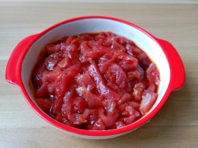 搅拌均匀腌制十分钟。