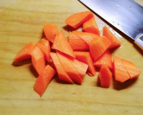 胡萝卜切块