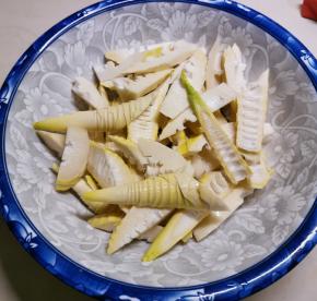 切大块 焯水3-5分钟 