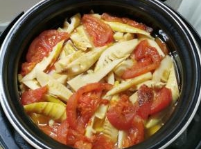 时间到 春笋排骨汤煲熟了 非常香