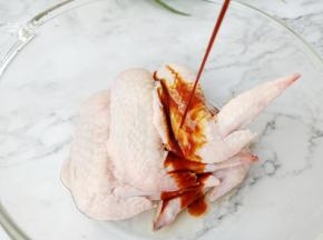 加上生抽一勺。