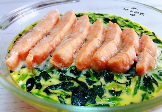 三文鱼菠菜蒸蛋羹