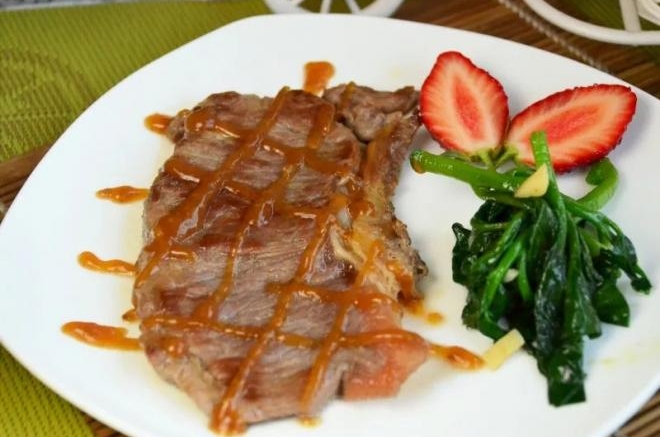 【食谱】教你做美味的黑胡椒牛排