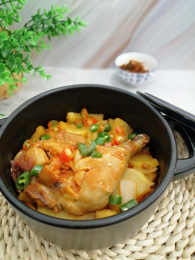 鸡腿土豆洋葱煲