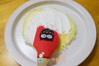 一层皮一层奶油，奶油每一层不需要太厚