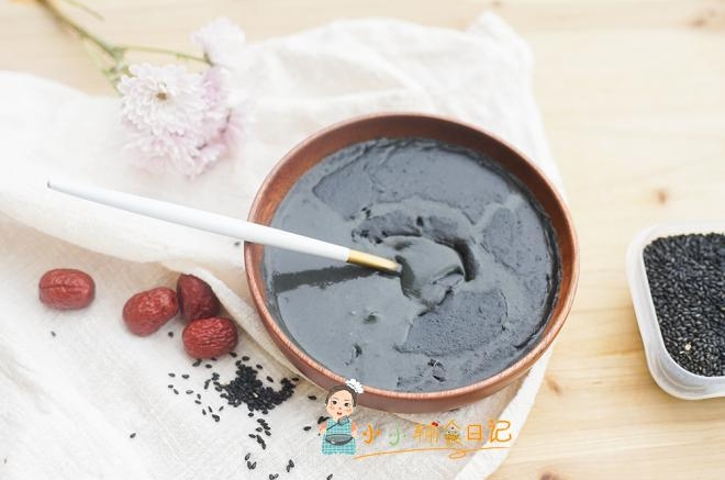 6个月以上辅食红枣黑芝麻糊
