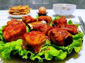 搭配油饼、鸡蛋、杂粮粥一起吃好吃极了