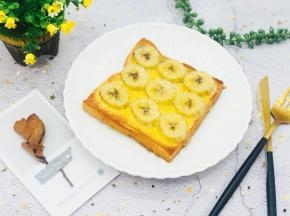 取出来撒上少许椰蓉就可以开吃了。