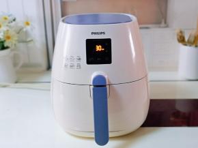 特别喜欢这款飞利浦空气炸锅，高颜值，用途广泛，不仅盐焗海鲜，还可以用来炸薯条，炸鸡翅等，无油炸健康生活从我做起。