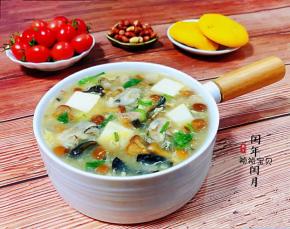 搭配玉米饼、花生米、水果一起吃美极了