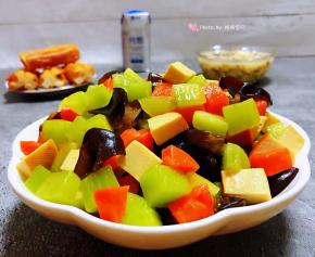 吃饭也是一种享受要好好对待自己