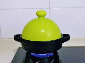 盖上盖子，大火烧开。