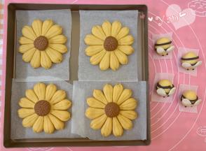 盖上保鲜膜发酵半小时，发至1.5倍大。