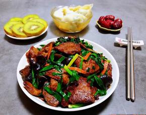 搭配馄饨、脆枣、水果一起吃棒极了