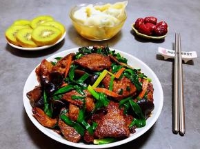 搭配馄饨、脆枣、水果一起吃棒极了