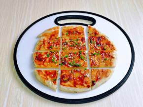 切开装盘即可食用。