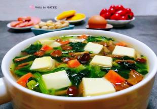 早餐喝上一碗热气腾腾的营养羹汤好幸福