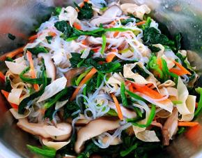 所有的调味料拌匀入味即可享用