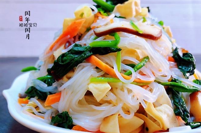 菠菜凉拌粉丝香菇豆皮