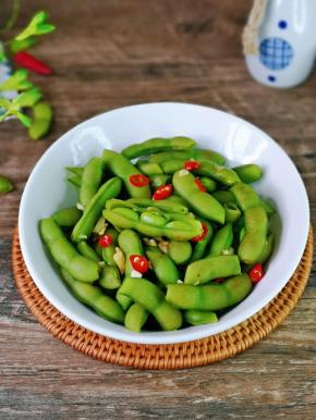 一斤一会儿吃完了～