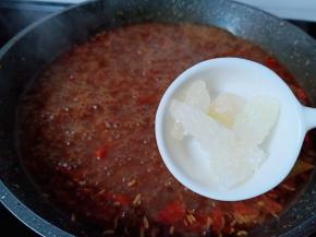 加入冰糖增加口感。