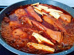 最后15分钟放入腐竹一起炖入味！