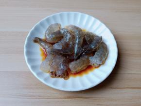 调味料抓均匀腌制十分钟。