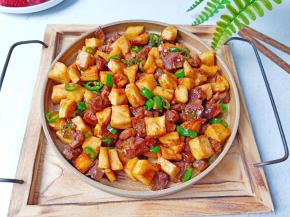 蚝汁笋丁牛肉粒就做好了。