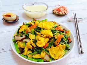 搭配豆浆、鸭蛋、鱿鱼丝一起吃美味可口噢