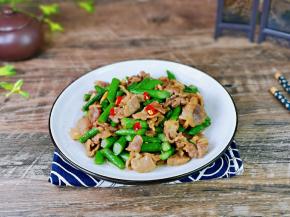 简单快手小炒。