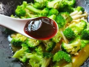1勺蚝油。