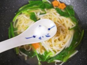 适量的盐。