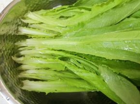 用水浸泡10分钟左右。