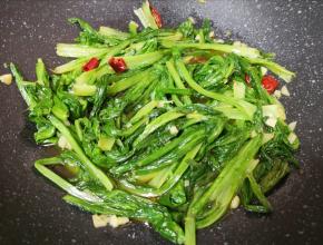 翻炒均匀关火出锅。