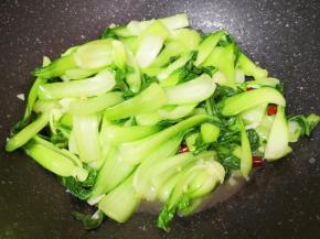 翻炒均匀关火出锅。