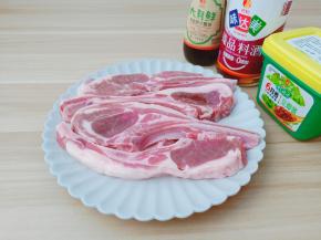 准备羊小排一份。