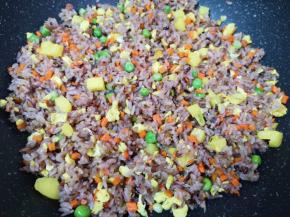 翻炒均匀关火出锅。