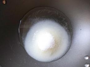 水和糖混合