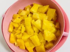 用清水冲洗两遍，捞出沥干水份备用！