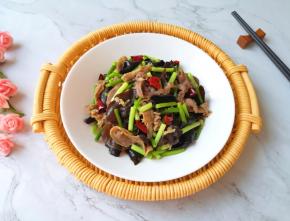 近图诱惑一下。