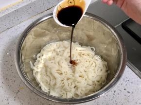 加1勺老抽；