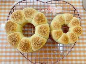 脱模，晾至手心温度即可。