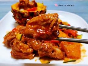 糖醋排骨入克香浓汁甜唇齿留香回味无穷