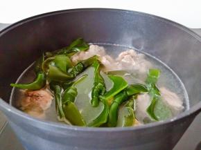 开大火继续炖煮。