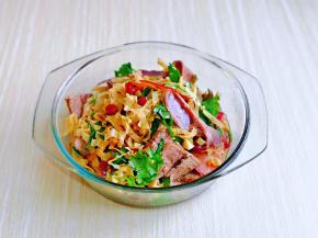 搅拌均匀，这样家庭版凉拌酸辣夫妻肺片就做好啦。