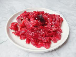 加半勺十三香。