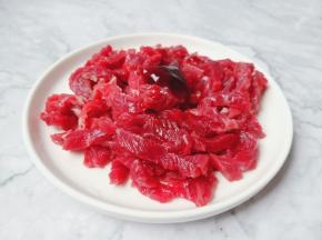 加半勺十三香。