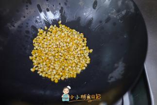 这个是专门的爆米花玉米粒，放入100g