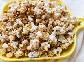 一岁的孩子去掉玉米皮可以吃一丢丢，大人要看着哦